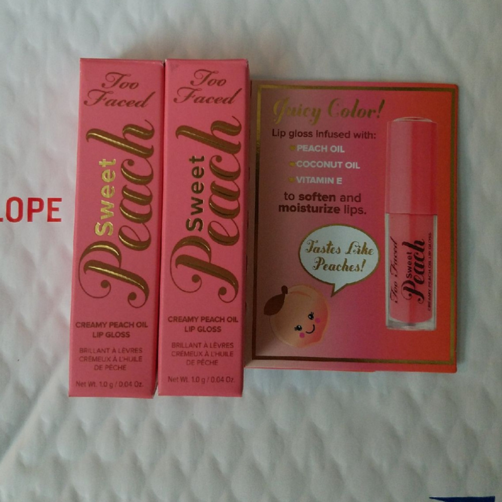 Too faced Sweet Peach Lip Gloss (mini's)